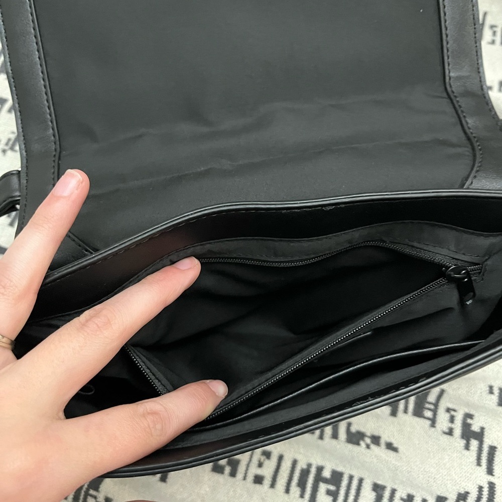 Nine West Black Quilted Crossbody Bag - Picture 8 of 9